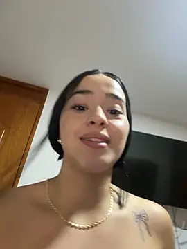 Veronica isaza   online show from October 17, 2025, 12:47 am