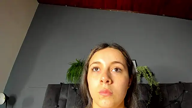 AmbarHills 1 online show from April 6, 2026, 11:33 am