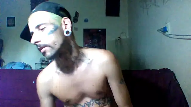 Snapshot of sellvageria chatting on February 18, 2026, 6:37 pm sellvageria online show from February 18, 2026, 6:37 pm