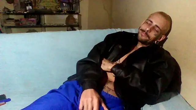 sellvageria online show from November 18, 2025, 11:15 pm