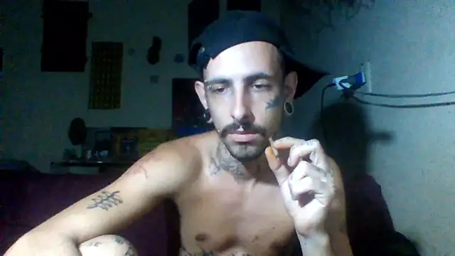 Snapshot of sellvageria chatting on February 15, 2026, 12:11 am sellvageria online show from February 15, 2026, 12:11 am