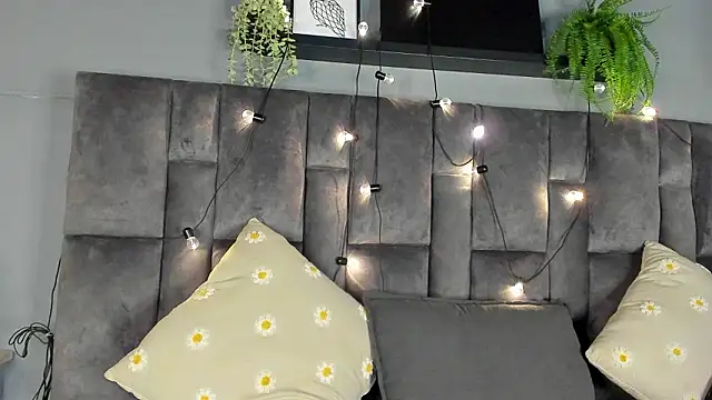 AbbyWathson online show from February 28, 2026, 11:43 am