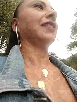 andreu mature online show from February 19, 2026, 9:23 pm