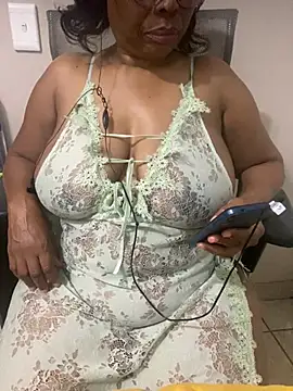 Nomthie online show from March 3, 2026, 7:32 pm