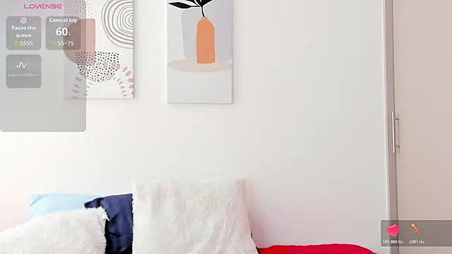 Evawalker  online show from November 26, 2025, 4:29 pm