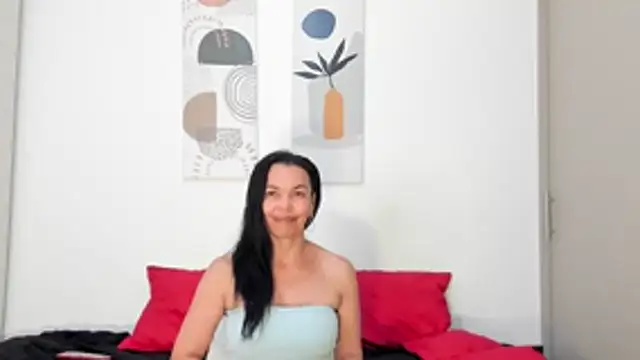 Evawalker  online show from January 8, 2026, 4:07 am