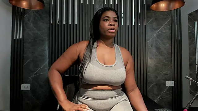 SaraiEvans online show from October 28, 2025, 3:29 am