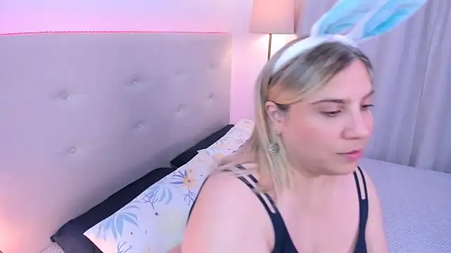 MissMaria online show from April 3, 2026, 4:19 am