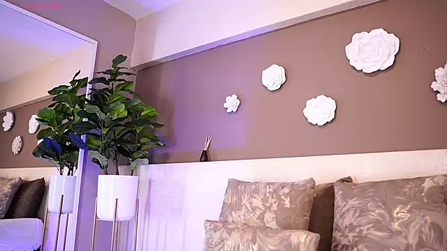 AylinMillerxs online show from October 27, 2025, 8:10 pm