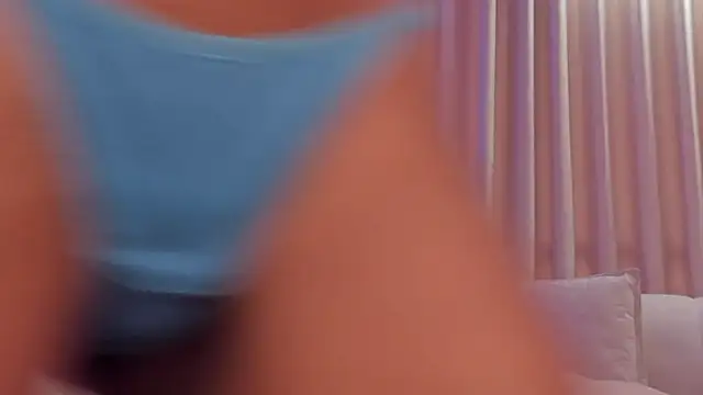 SavannahWildee online show from September 16, 2025, 1:01 pm