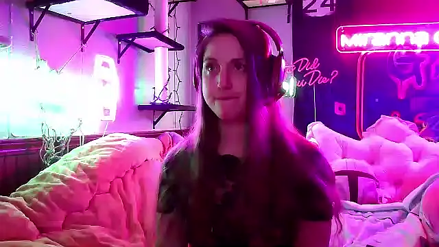 mirannacult online show from March 12, 2025, 7:02 am