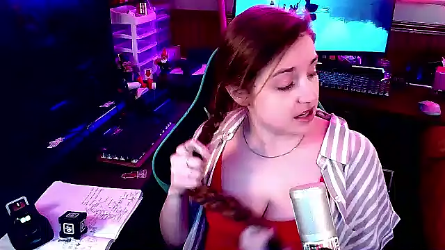 mirannacult online show from October 13, 2025, 5:25 pm