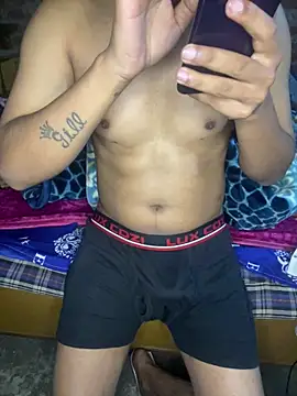 Snapshot of Hotxx-gillbaby chatting on February 17, 2025, 8:06 pm Hotxx-gillbaby online show from February 17, 2025, 8:06 pm