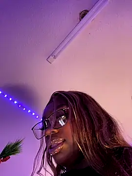 LillShayy online show from December 18, 2025, 6:29 am