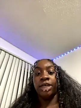 LillShayy online show from January 11, 2026, 1:23 am