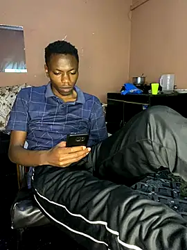 fireboyafrica online show from October 7, 2025, 1:23 pm