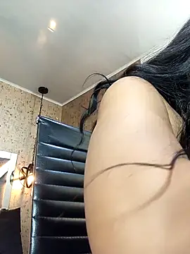 Michelle Brito1 online show from September 16, 2025, 8:32 pm