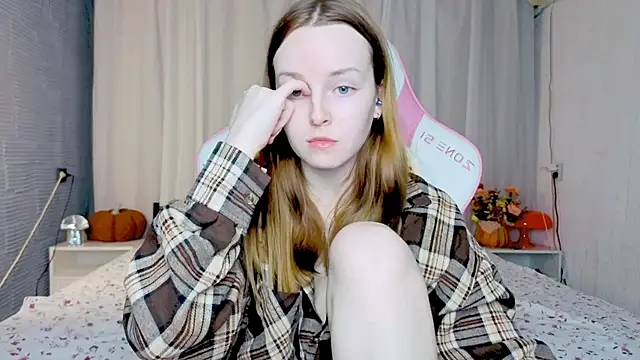 Wild  flowers online show from October 29, 2025, 3:44 pm