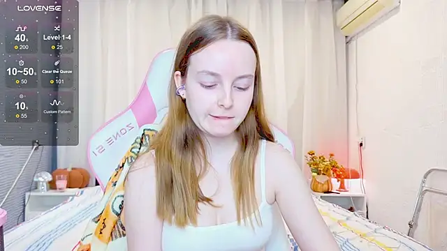 Wild  flowers online show from November 8, 2025, 5:05 pm