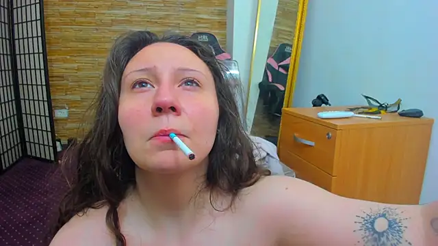 AishaRouhi online show from February 17, 2026, 5:05 am