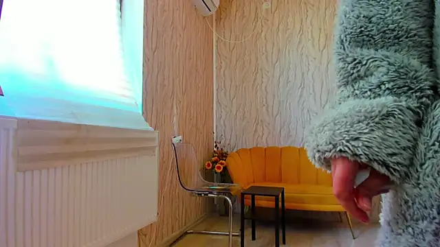 AishaRouhi online show from March 21, 2025, 3:22 am