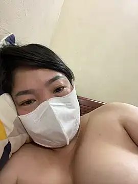 Hachi Sweetbabie  online show from March 1, 2026, 10:26 am