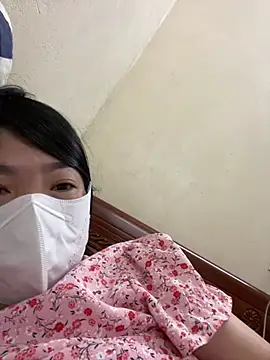 Hachi Sweetbabie  online show from March 4, 2026, 9:11 pm