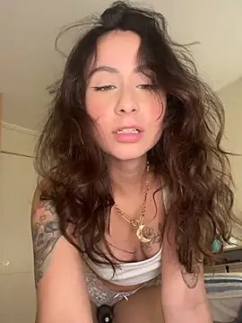 juanasnz99 online show from May 25, 2026, 5:18 am