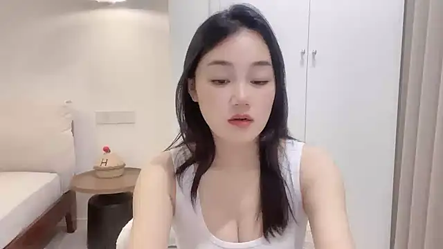 cloud8822 online show from June 21, 2026, 1:39 pm