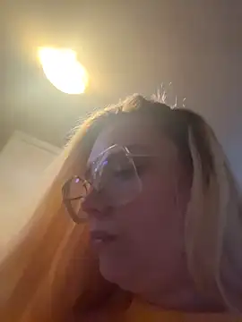 Lalalynn online show from June 10, 2026, 12:01 am