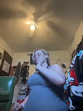 Lalalynn online show from February 11, 2026, 8:52 pm