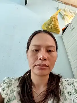 Baby-ladyass20 online show from November 1, 2025, 1:56 am