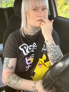 poussichienne online show from September 13, 2025, 10:15 am