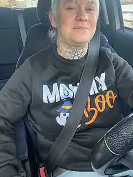 poussichienne online show from December 18, 2025, 12:09 pm