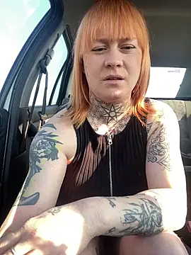 poussichienne online show from March 22, 2026, 3:57 pm