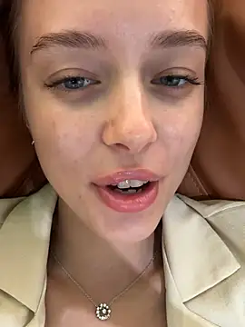 enjoy my beauty online show from March 10, 2025, 7:33 am