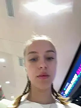 enjoy my beauty online show from January 23, 2025, 4:09 am