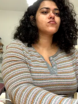 Curvydesifromgermany online show from October 7, 2025, 11:33 am