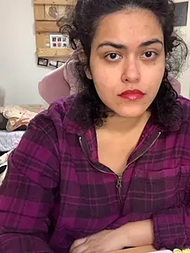 Curvydesifromgermany online show from November 6, 2025, 1:15 pm