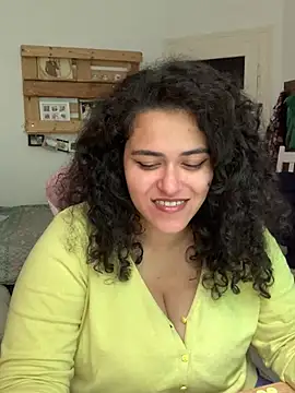 Curvydesifromgermany online show from July 6, 2026, 11:17 am