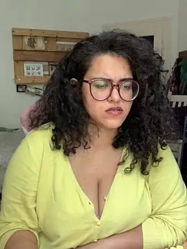 Curvydesifromgermany online show from July 7, 2026, 1:58 pm