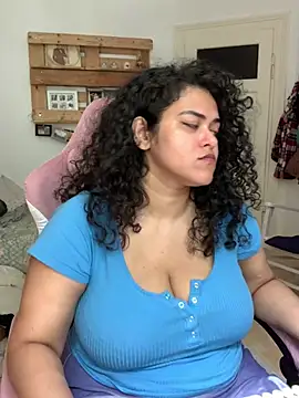 Curvydesifromgermany online show from July 17, 2026, 10:34 am