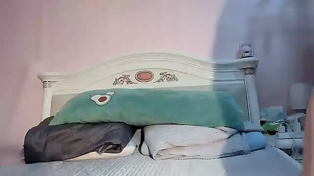XinBaoa 156 online show from June 12, 2026, 2:53 am