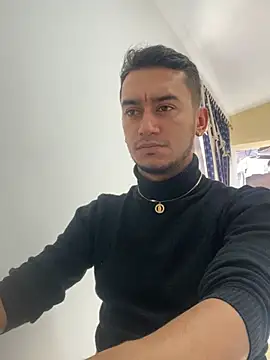 Snapshot of Kevin_Torres chatting on March 4, 2025, 5:56 pm Kevin Torres online show from March 4, 2025, 5:56 pm