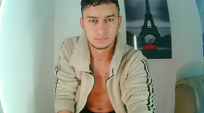 Snapshot of Kevin_Torres chatting on January 23, 2025, 11:04 am Kevin Torres online show from January 23, 2025, 11:04 am