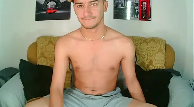 Snapshot of Kevin_Torres chatting on January 18, 2025, 6:21 pm Kevin Torres online show from January 18, 2025, 6:21 pm