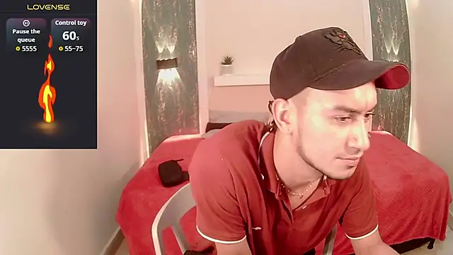 Snapshot of Kevin_Torres chatting on September 15, 2025, 6:52 pm Kevin Torres online show from September 15, 2025, 6:52 pm