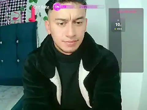 Snapshot of Kevin_Torres chatting on December 15, 2024, 6:07 am Kevin Torres online show from December 15, 2024, 6:07 am