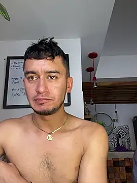 Snapshot of Kevin_Torres chatting on March 3, 2025, 7:49 pm Kevin Torres online show from March 3, 2025, 7:49 pm