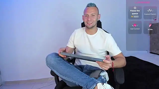 Damon Bakert online show from December 1, 2025, 8:32 pm